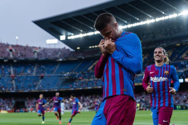 国际足联主席的脸 又被特朗普打了