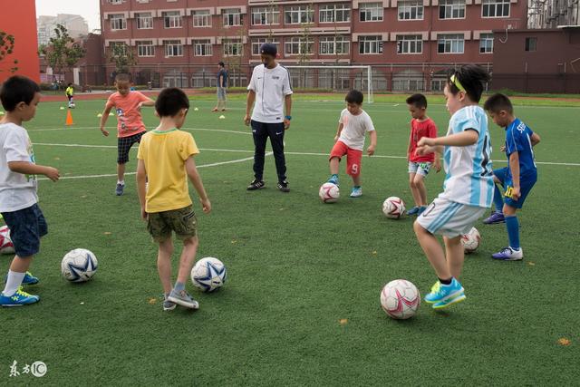 雄鹿胜活塞7连胜晋级淘汰赛 骑士送奇才15连败